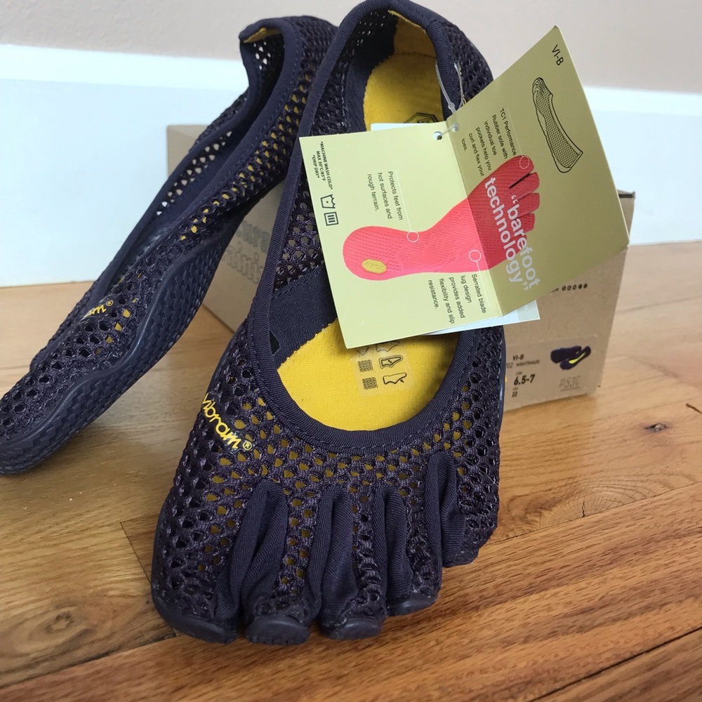 Vibram Vi-B size 37 NWT